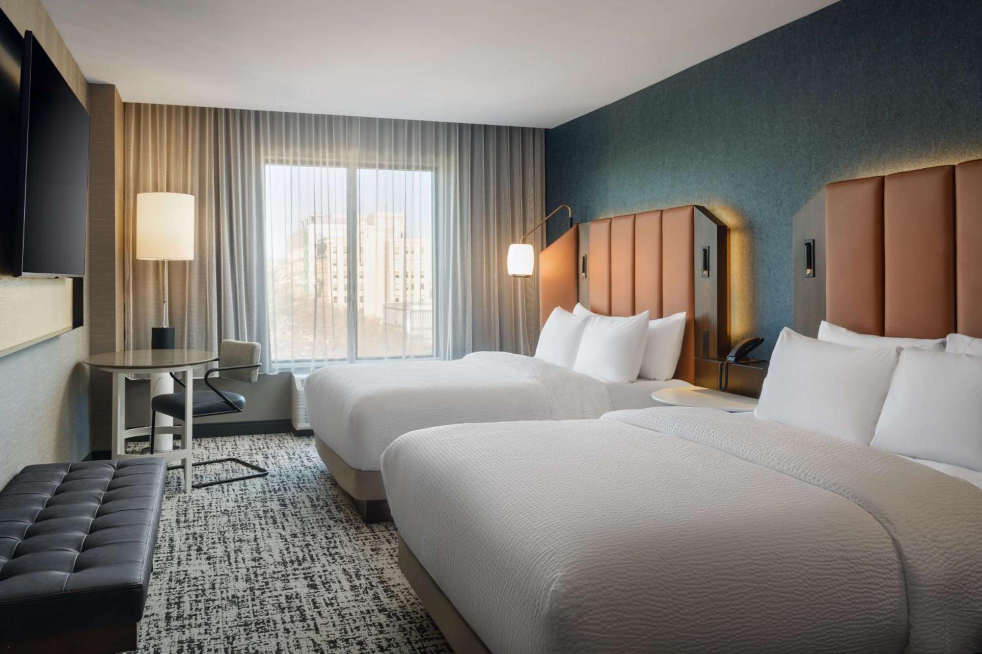 Готель Tempo By Hilton Raleigh Downtown Екстер'єр фото