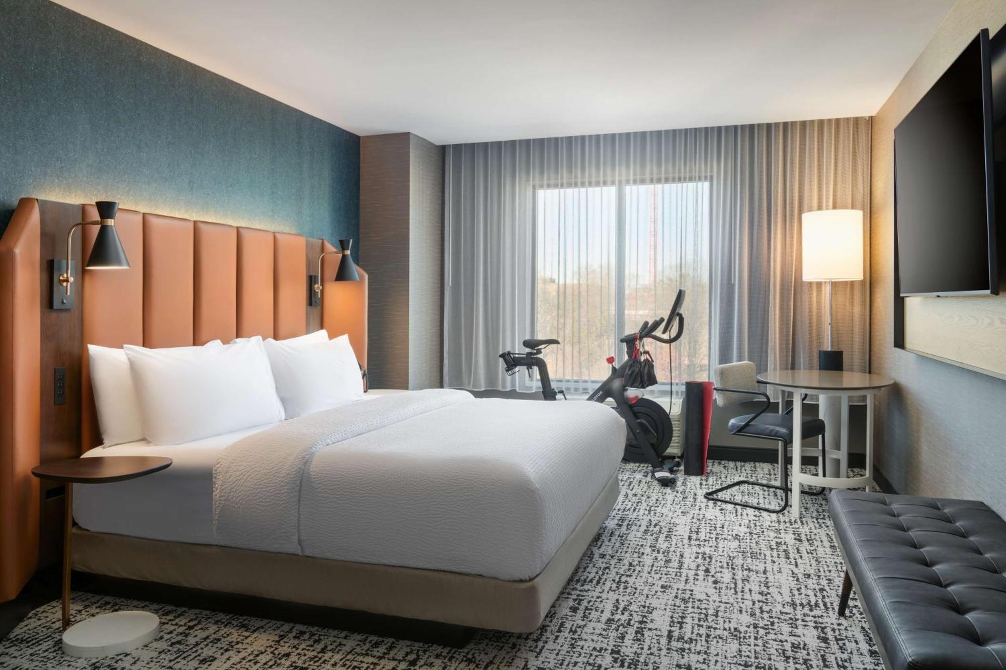Готель Tempo By Hilton Raleigh Downtown Екстер'єр фото